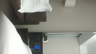 下一篇中文字幕人妻-快餐豪哥1500约炮粉逼艺校兼职妹逼太紧几分钟就把哥搞射了的!
